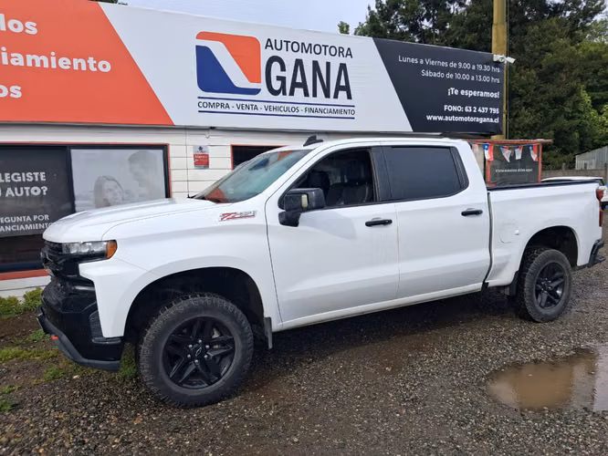 CHEVROLET SILVERADO  4WD 5.3 2019