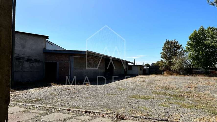 PROPIEDAD INDUSTRIAL MOLINO SUIZO ESQUINA RUTA 5 VICTORIA