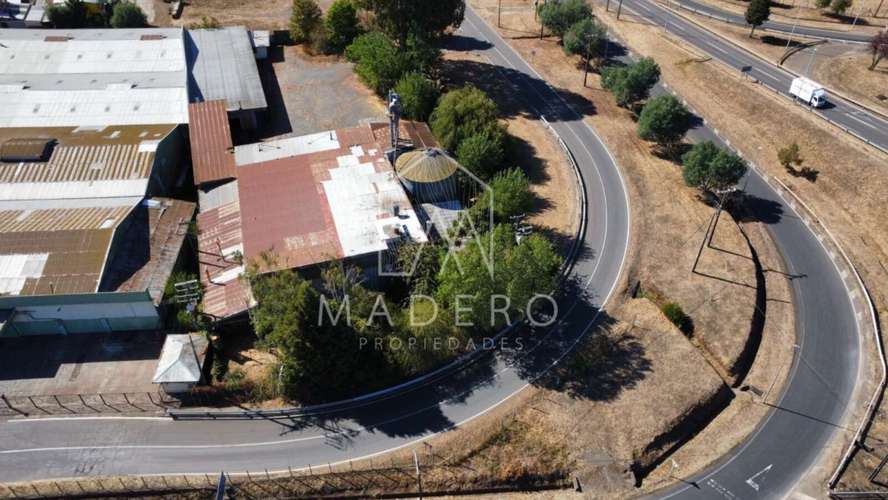 PROPIEDAD INDUSTRIAL MOLINO SUIZO ESQUINA RUTA 5 VICTORIA
