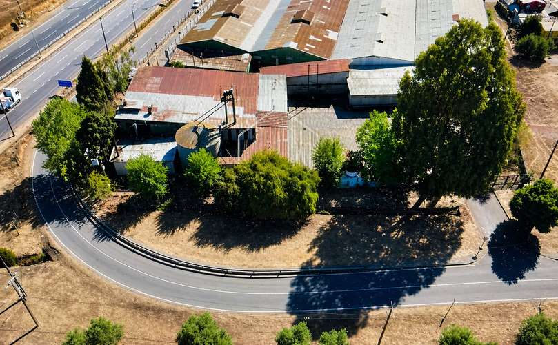 PROPIEDAD INDUSTRIAL MOLINO SUIZO ESQUINA RUTA 5 VICTORIA