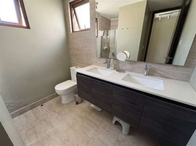 Casa en venta de 4 dorm. en Colegio San Anselmo, Chicureo - Imagen 34