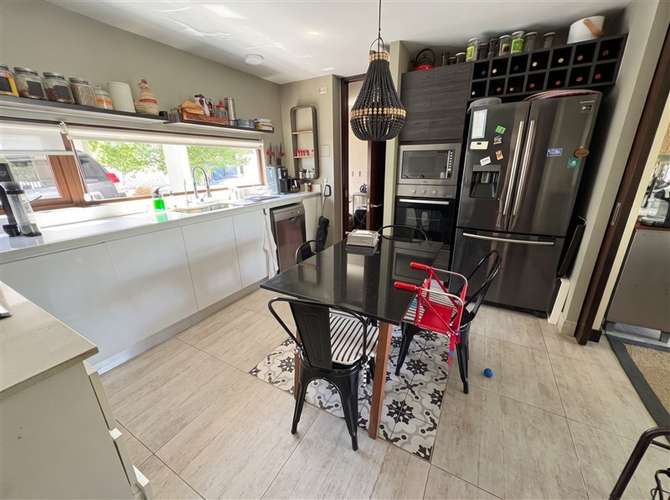 Casa en venta de 4 dorm. en Colegio San Anselmo, Chicureo - Imagen 28