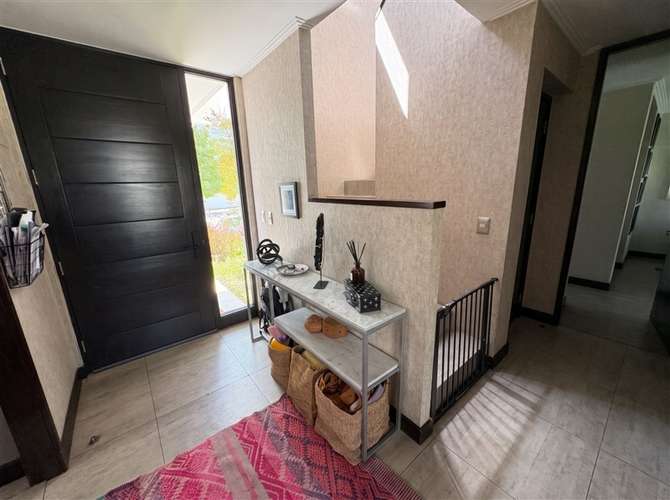 Casa en venta de 4 dorm. en Colegio San Anselmo, Chicureo - Imagen 21