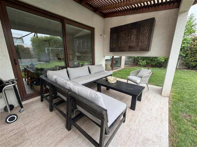 Casa en venta de 4 dorm. en Colegio San Anselmo, Chicureo - Imagen 17