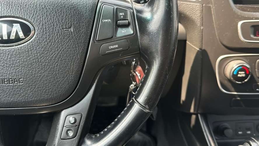 Kia Sorento EX EX 2.4 AT (2013) - Imagen 23