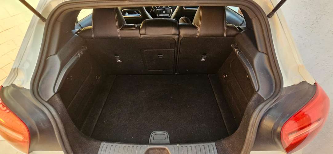 Vendo Mercedes Benz A200