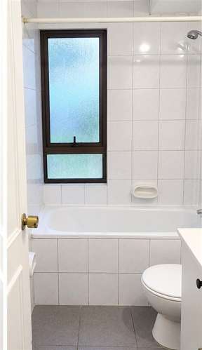 DEPTO en arriendo de 2 dorm. 2baños 1E en Providencia - Imagen 12