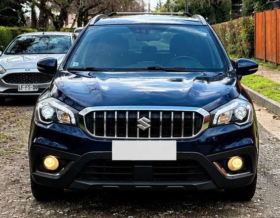 Suzuki S-cross año 2020 color azul