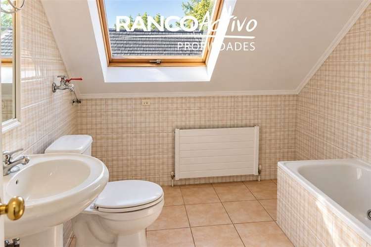 EN VENTA CASA 4D UBICACIÓN PRIVILEGIADA ISLA TEJA, VALDIVIA - Imagen 12