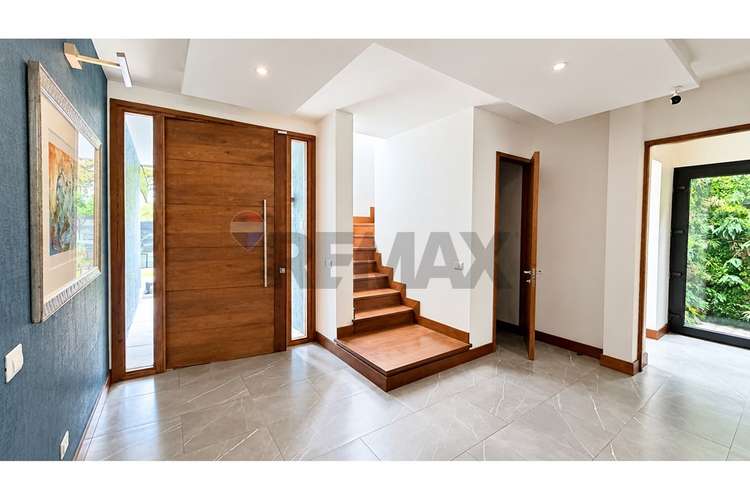 Casa de lujo, ubicacion inmejorable - Imagen 9