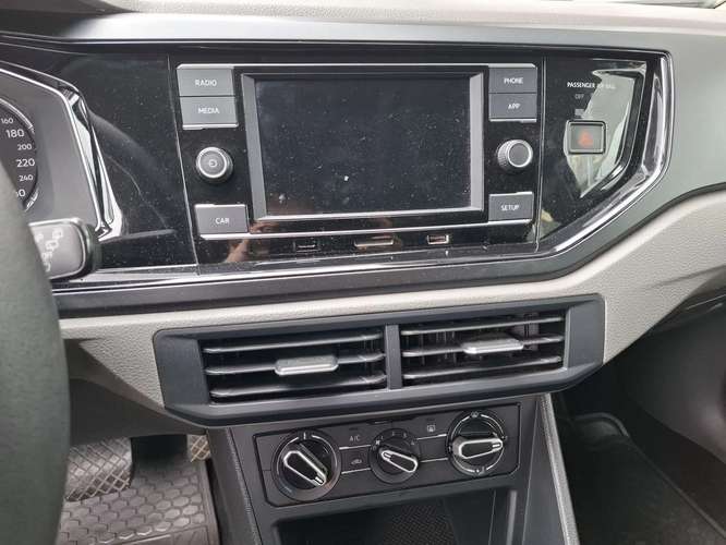 VOLKSWAGEN POLO 2022 - Imagen 18