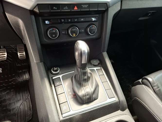 VOLKSWAGEN AMAROK 2023 - Imagen 17