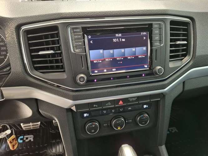VOLKSWAGEN AMAROK 2023 - Imagen 18