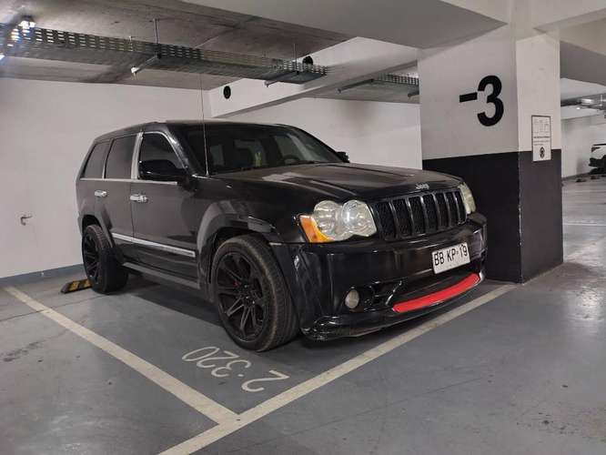 Jeep Grand Cherokee SRT8