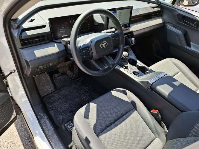 TOYOTA RAV4 2027 - Imagen 15