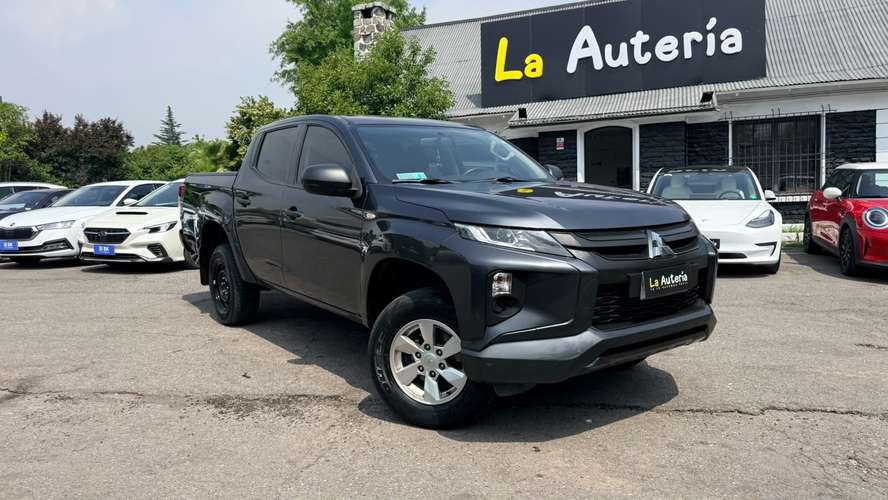 Mitsubishi L 200 WORK CR WF 2.4 4x2 (2021)