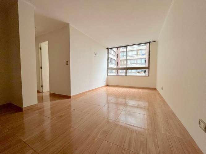 ARRIENDO DEPARTAMENTO CON BODEGA SAN MARTIN 870 - Imagen 1