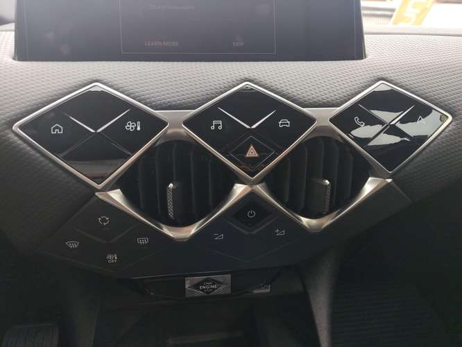 DS DS 3 Crossback 1.2 CROSSBACK BASTILLE PURETECH 155 4X2 AT 5P (2024)