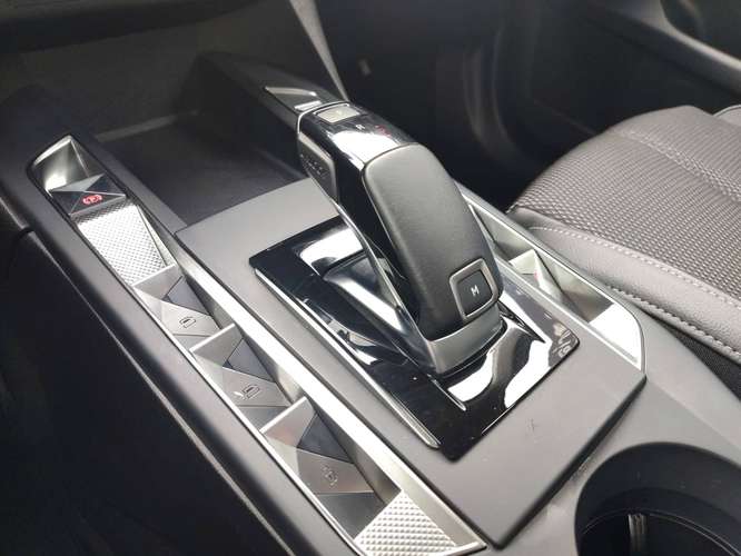 DS DS 3 Crossback 1.2 CROSSBACK BASTILLE PURETECH 155 4X2 AT 5P (2024)