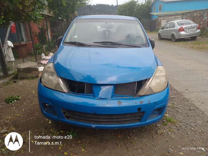 Se vende Nissan tilda 2012 