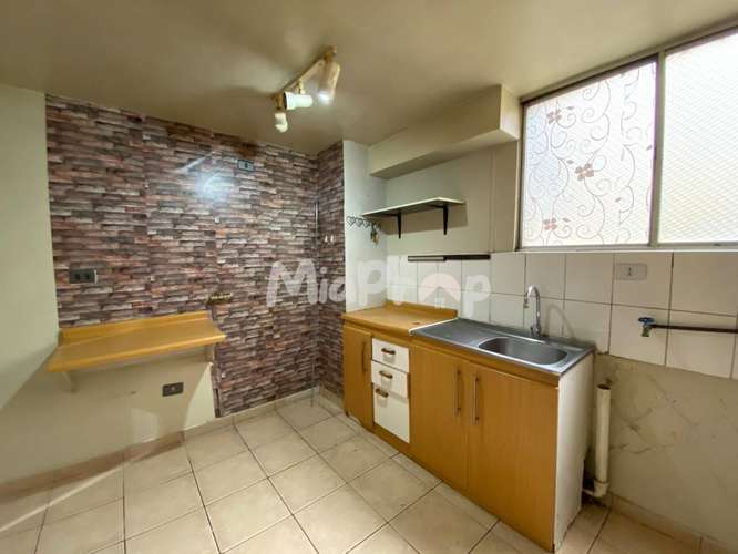 ARRIENDO DEPTO DE 3D2B CON ESTACIONAMIENTO METRO VIVACETA - Imagen 11