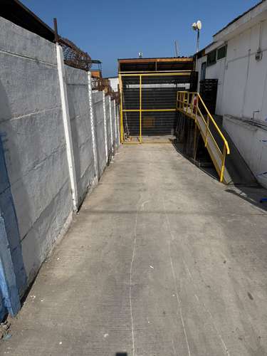 Arriendo bodega terreno cerca cancha oriente - Imagen 3