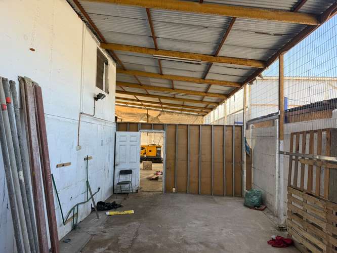 Arriendo bodega terreno cerca cancha oriente - Imagen 4