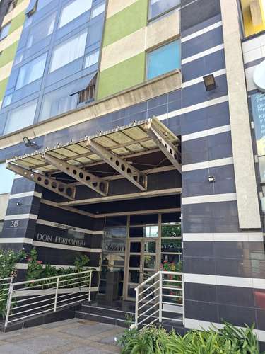 Arriendo excelente departamento frente a Clinica Adventista