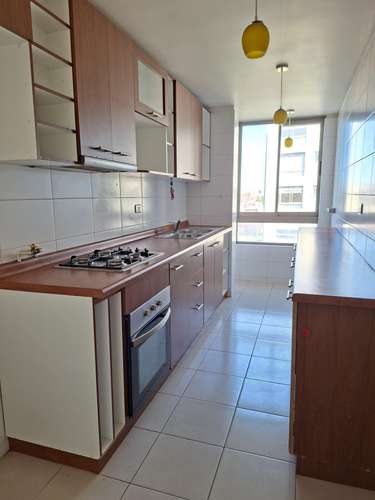 Arriendo lindo y amplio Depto en Condominio - Imagen 5
