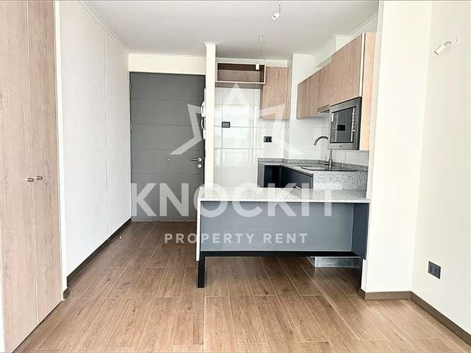 Arriendo Depto 1D1B con Estac y Bod en Carlos Valdovinos 129