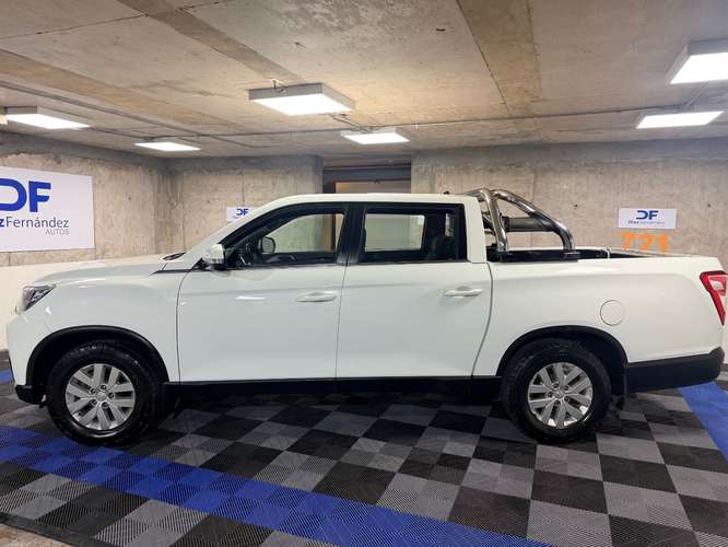 SsangYong Grand Musso 4x4 - Imagen 2