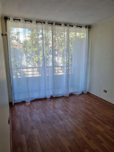 Depto un dormitorio, cerca metro Santa Ana