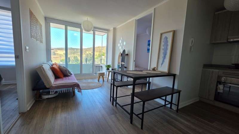 Depto amoblado 2D/1B con vista a los cerros en Coquimbo