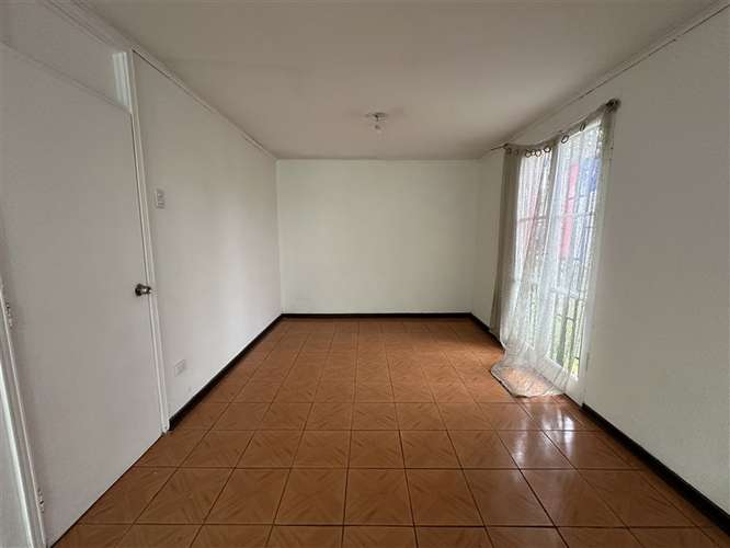 Casa en arriendo de 2 dorm. mas servicios en Macul - Imagen 5