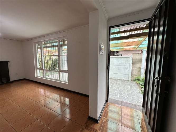 Casa en arriendo de 2 dorm. mas servicios en Macul - Imagen 18