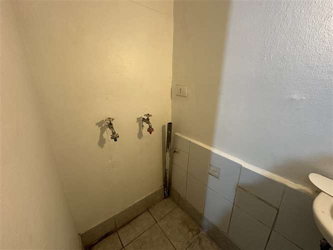 Casa en arriendo de 2 dorm. mas servicios en Macul - Imagen 9