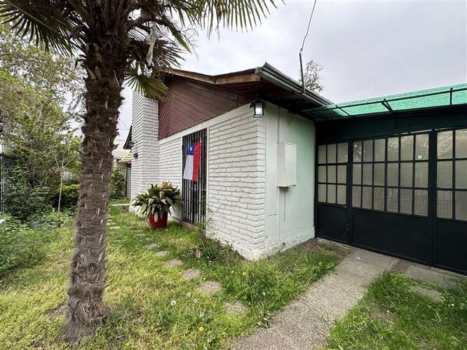 Casa en arriendo de 2 dorm. mas servicios en Macul - Imagen 2