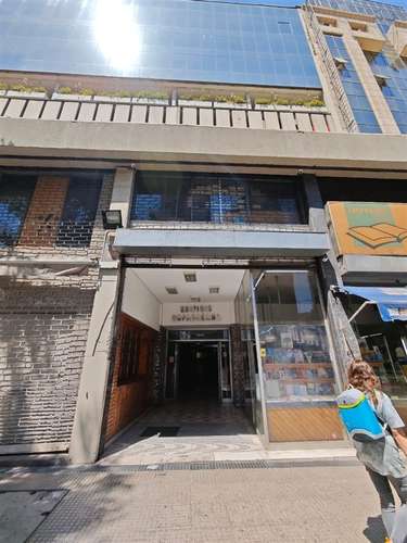 Bodega de aprox 25 m2en venta en Santiago, METRO U DE CHILE