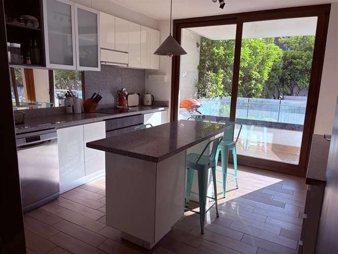 Departamento en arriendo de 4 dorm. en Las Condes