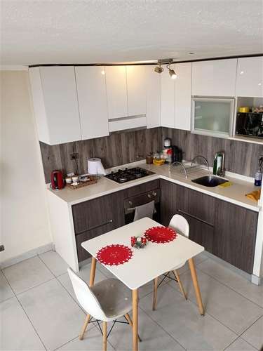 Venta cómodo depto duplex 1 dorm. cerca metro Pza Chacabucoo