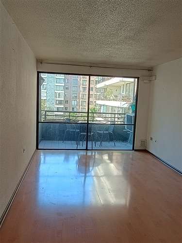 Venta de cómodo departamento de 3 dorm. en Macul