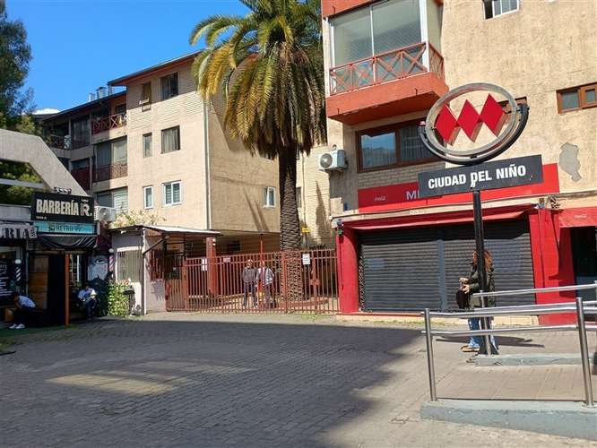 Venta cómodo departamento 3 dorm. en Metro Ciudad del Niño