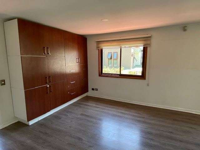 Casa en arriendo de 4 dorm. en La Reina - Imagen 18