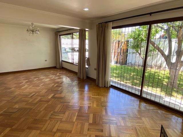 Casa en arriendo de 4 dorm. en La Reina - Imagen 5