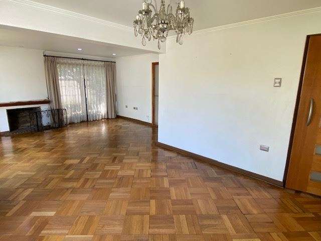 Casa en arriendo de 4 dorm. en La Reina - Imagen 6