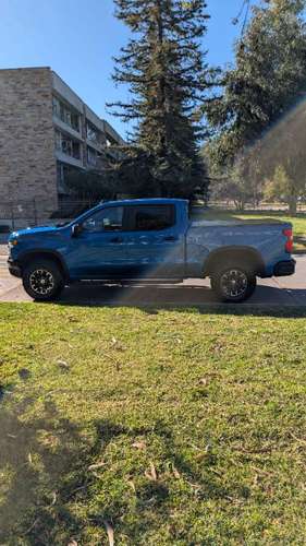 Chevrolet SILVERADO 2023 - Imagen 6