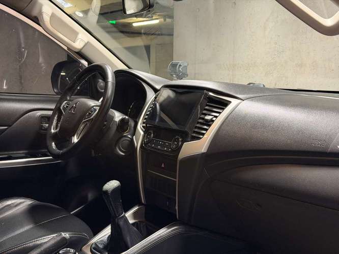 Mitsubishi L200 2023 - Imagen 12