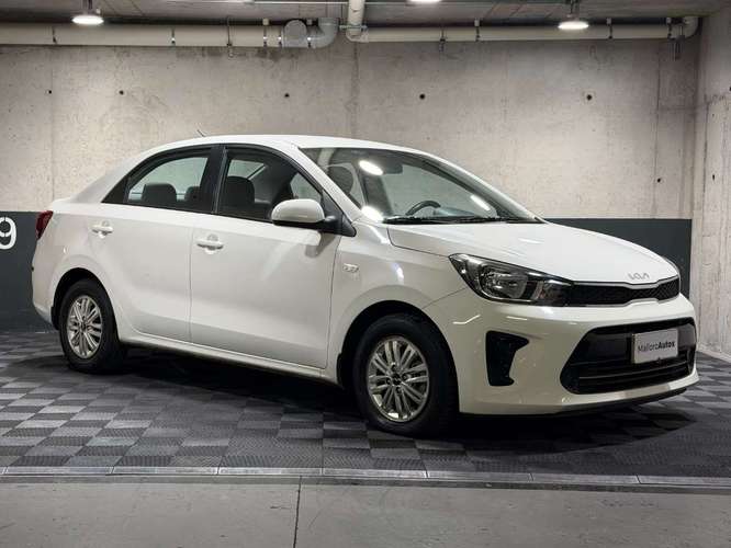 Kia SOLUTO 2024