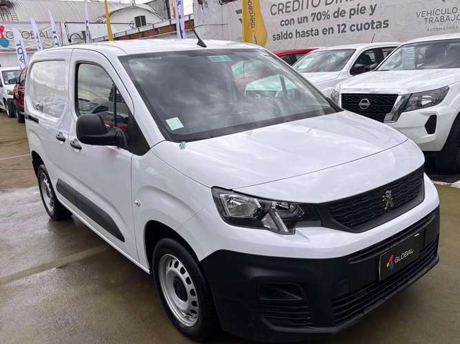 Peugeot PARTNER 2023