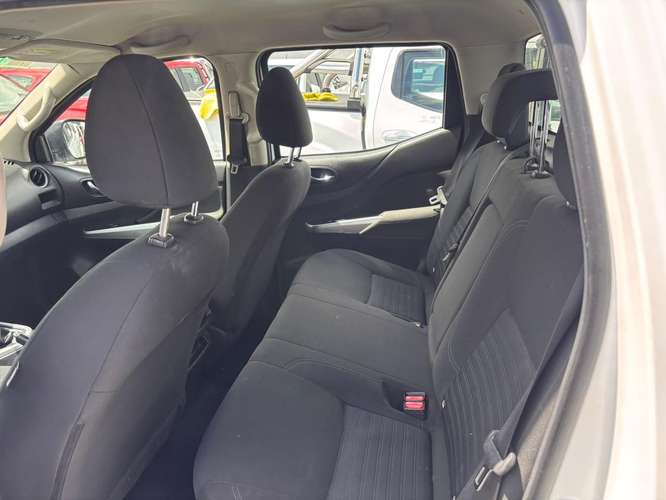 Nissan NAVARA 2023 - Imagen 9